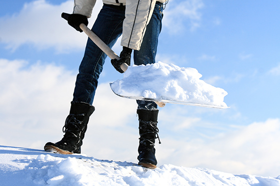 Déneigement de toiture